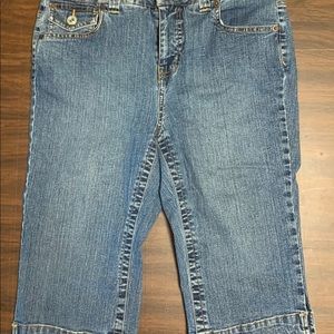 Bass & Co capris jeans Great condition